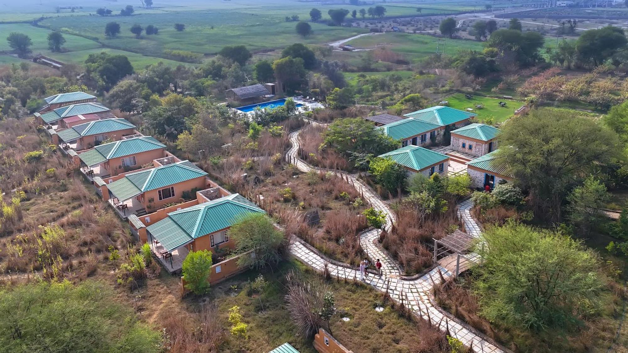 Bagh Serai Sawai Madhopur Bagian luar foto